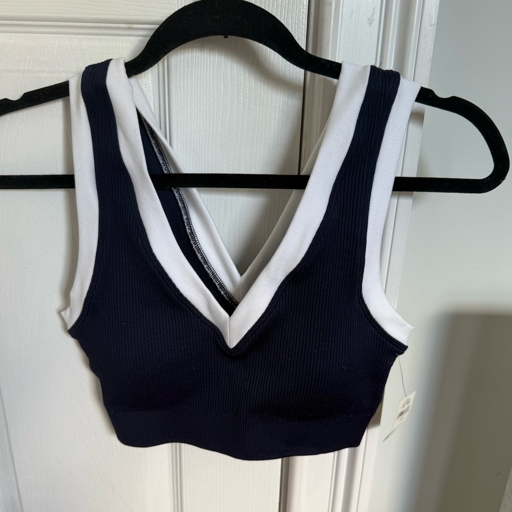 BRAND NEW WITH TAG NAVY AERIE OFFLINE CROPPED TOP